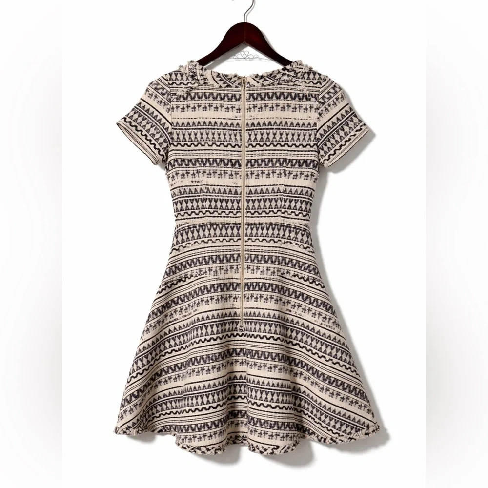 Banana Republic Fit & Flare Dress Cream Black Mini A-Line Women’s size 0 NWT